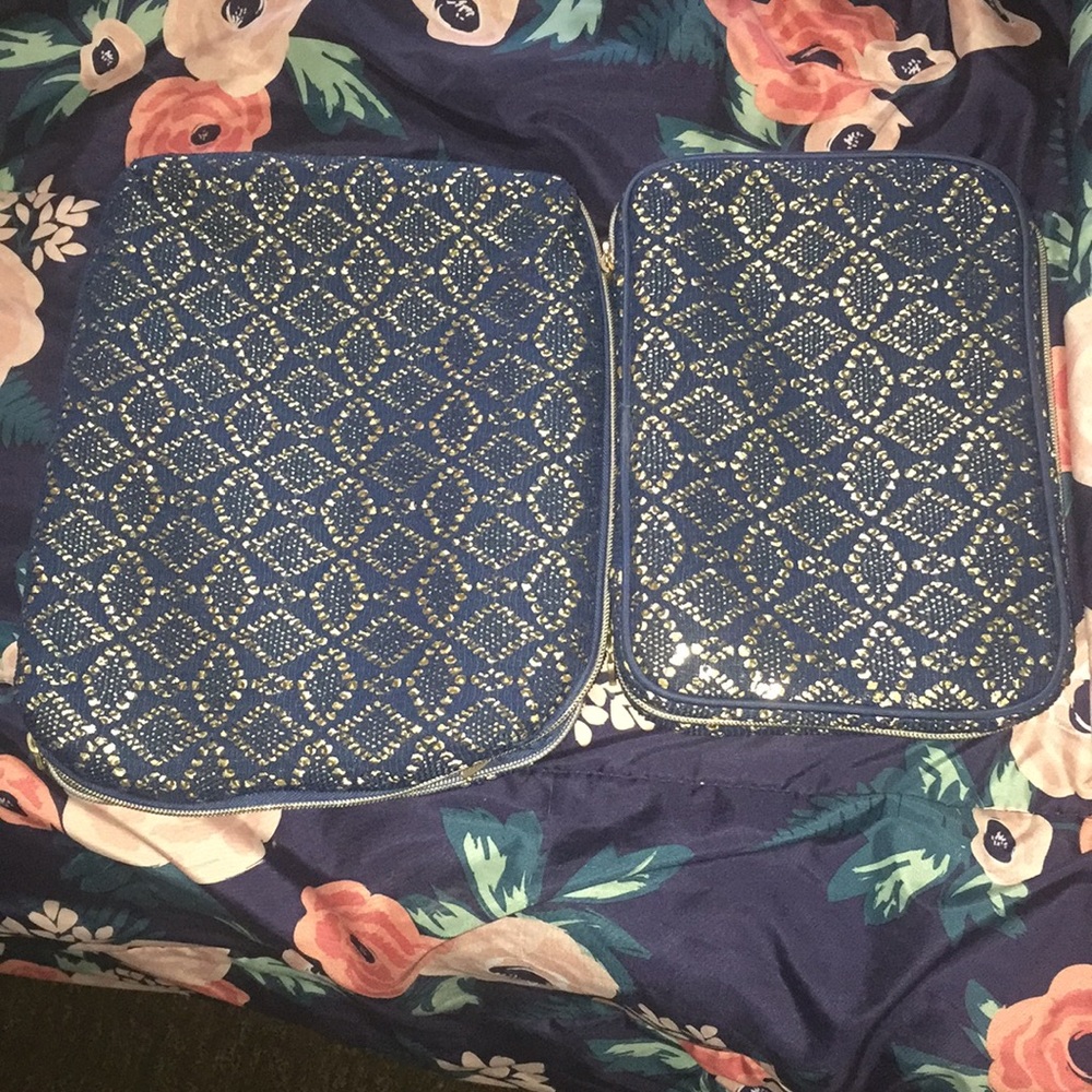 Makeup bag